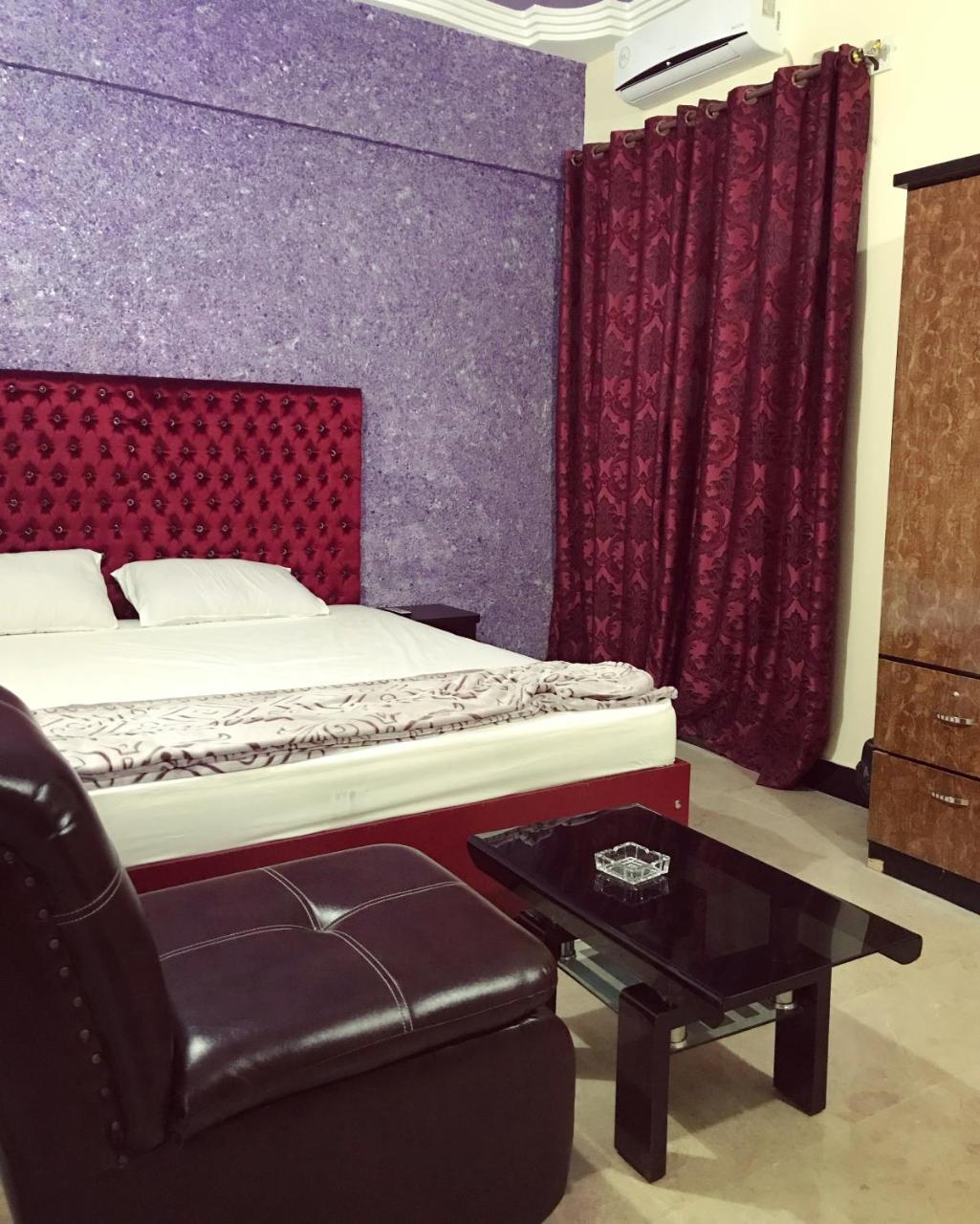 Hotel Second Home Карачи Екстериор снимка